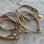 Cargar imagen en el visor de la galería, Pulsera San Benito latte
