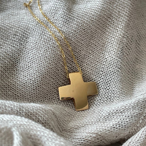 Cruz Moderna con Cadena - Oro 14k