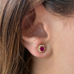 Cargar imagen en el visor de la galería, Aretes Medianos Rubies
