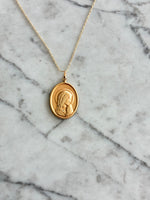 Cargar imagen en el visor de la galería, Medalla Virgen Ovalada
