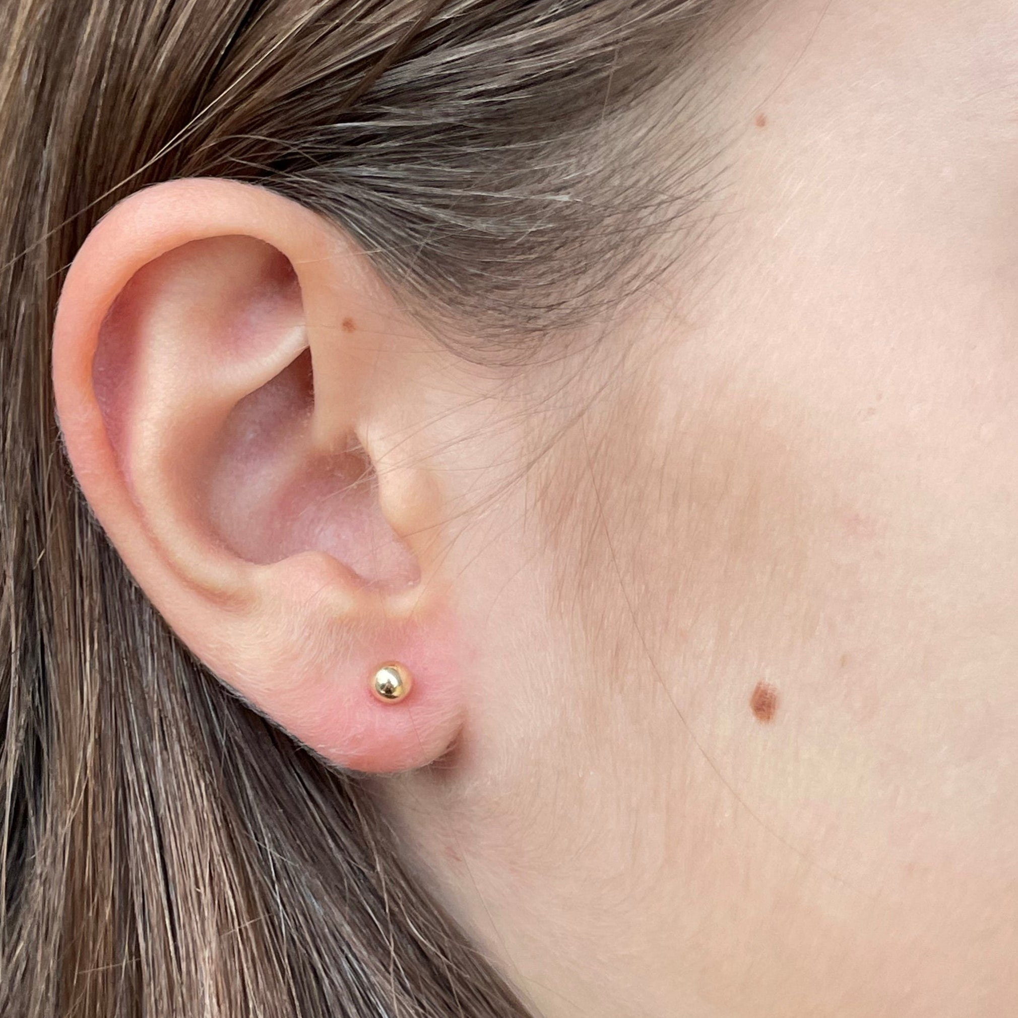 Aretes Bolitas de Oro Niña
