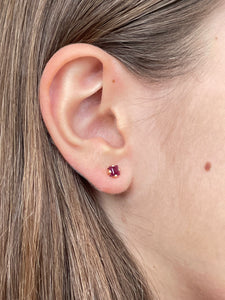 Aretes Rubi cuadrado