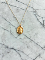Cargar imagen en el visor de la galería, Medalla Virgen Ovalada
