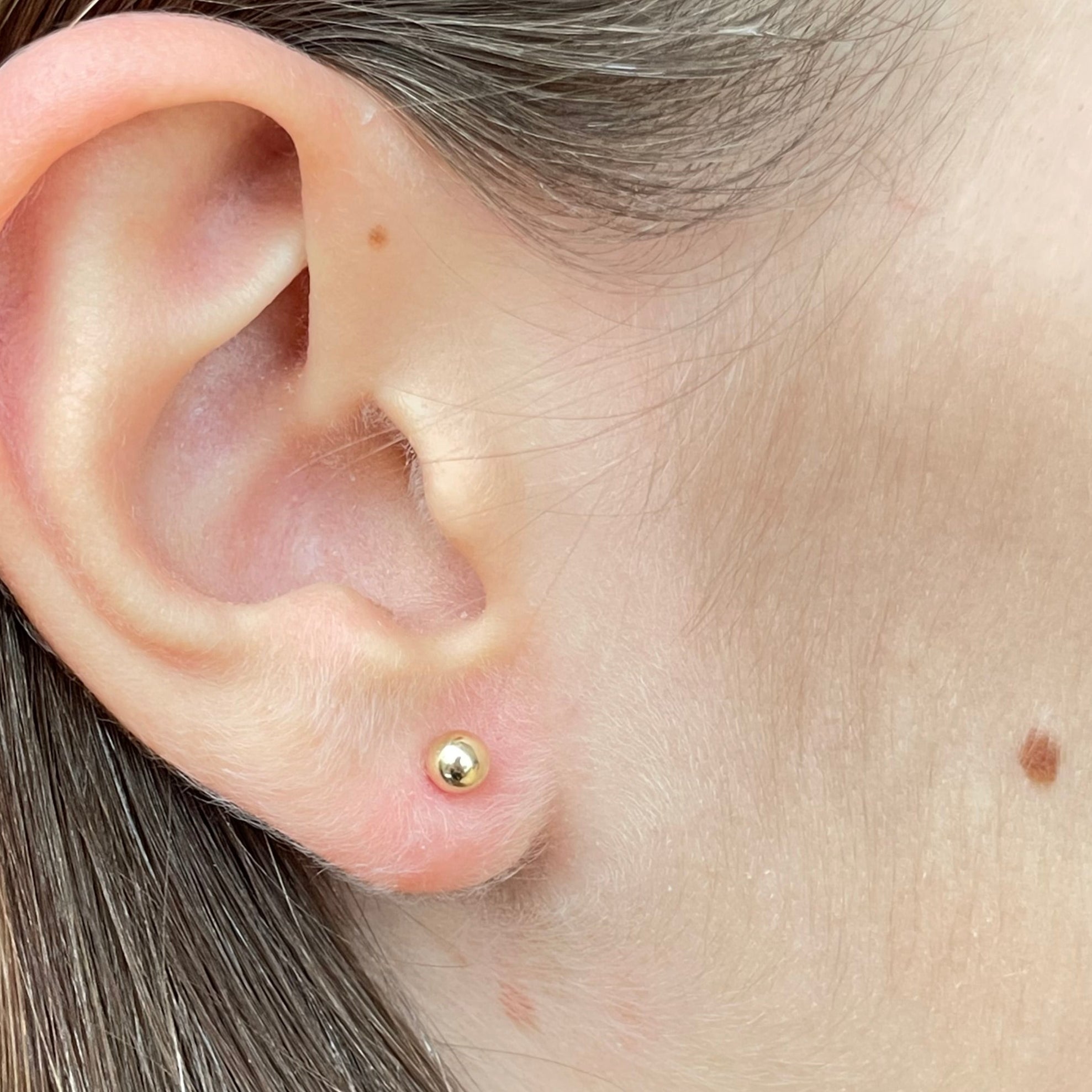Aretes Bolitas de Oro Niña
