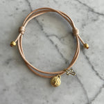 Cargar imagen en el visor de la galería, Pulsera San Benito latte
