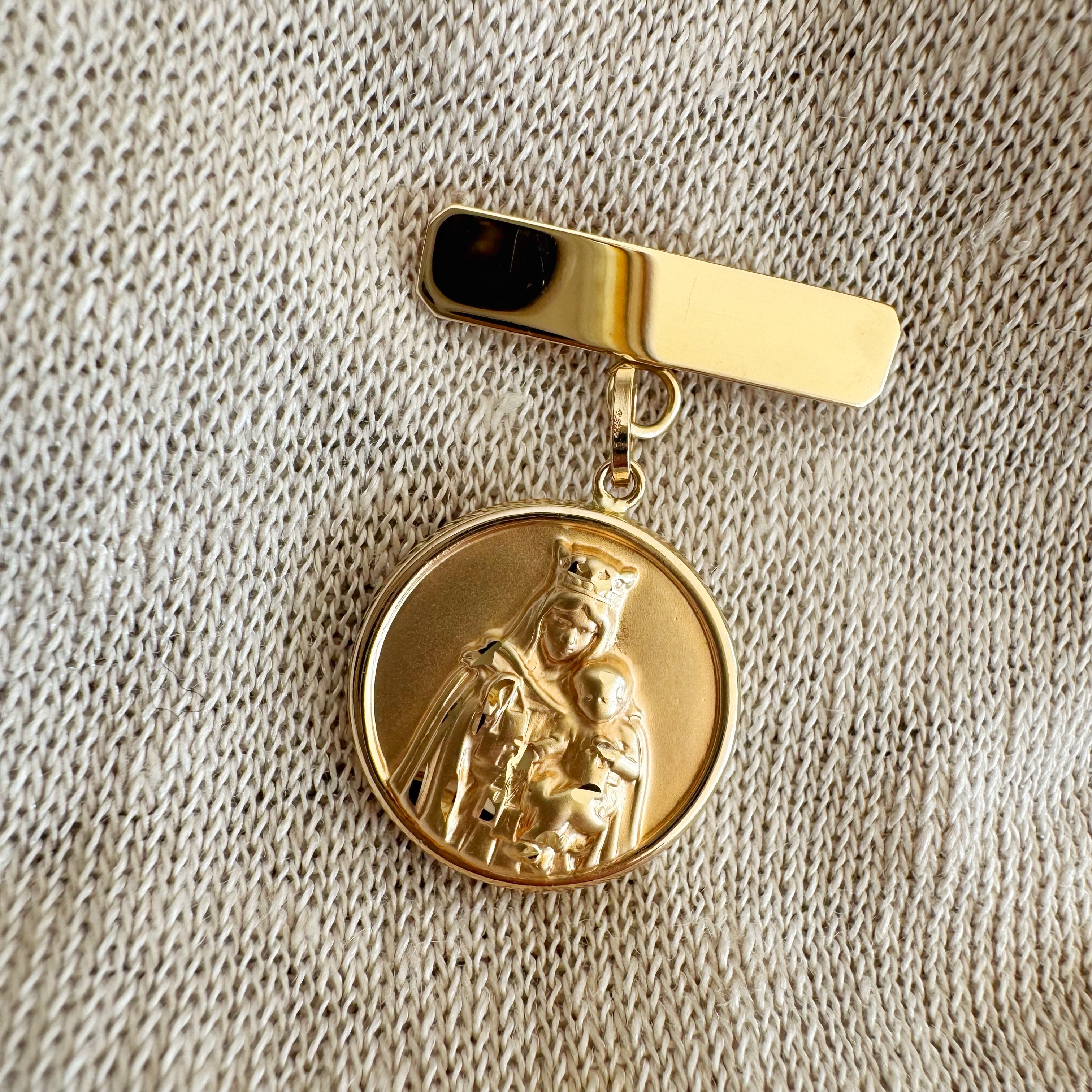 Barra con Escapulario  Grande