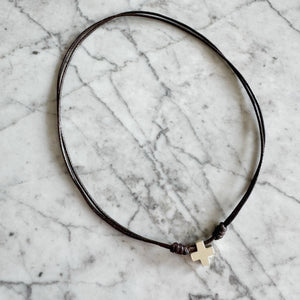 Collar Cruz con Piel
