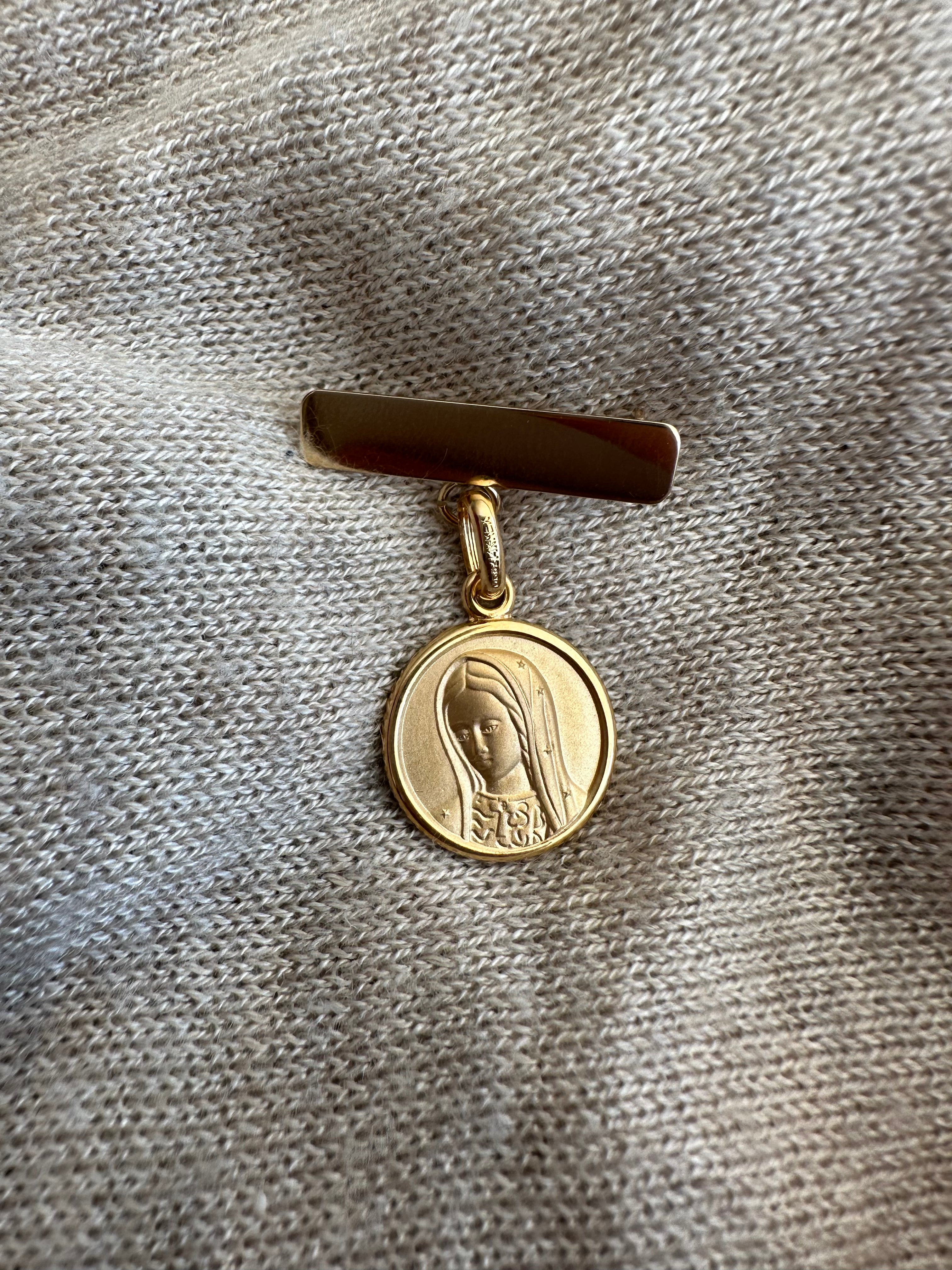 Barra con Medalla VG Busto Grande- Oro 14k