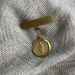 Cargar imagen en el visor de la galería, Barra con Medalla Biselada Mediana - Oro 14k
