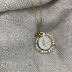 Cargar imagen en el visor de la galería, Virgen de Guadalupe Mediana - Plata con bisel Oro 14k y Perlas
